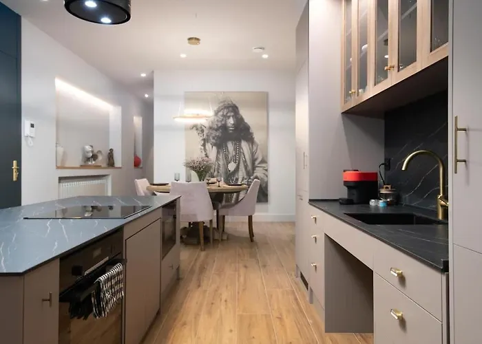 Luxury Marina Loft *