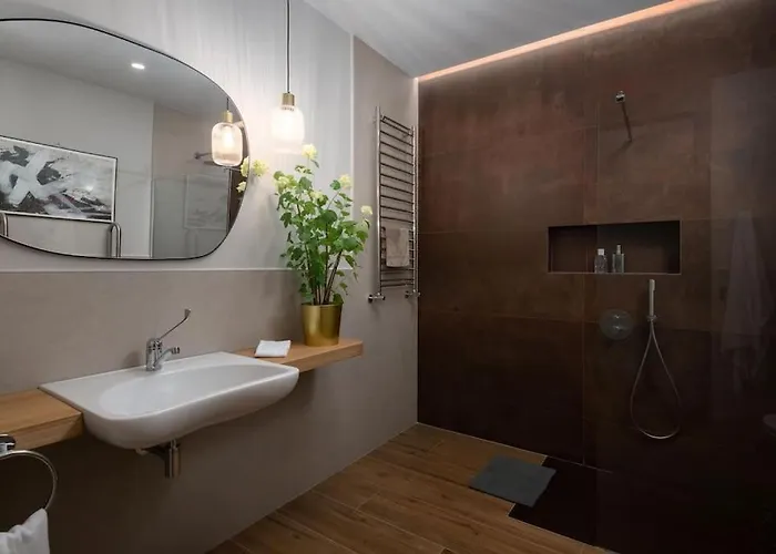 Luxury Marina Loft *