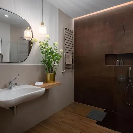 Luxury Marina Loft *