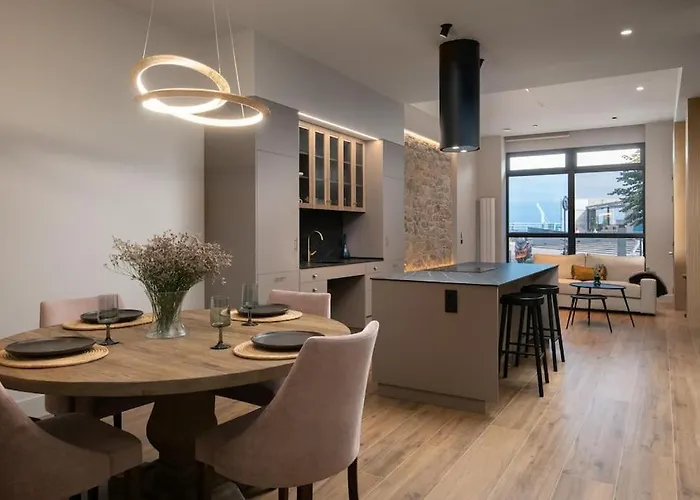 דירה Luxury Marina Loft